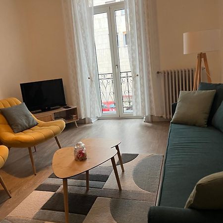 Appartement T4 70M2 - Meuble - Centre Ville - Proche Thermes Lons-le-Saunier Exterior photo