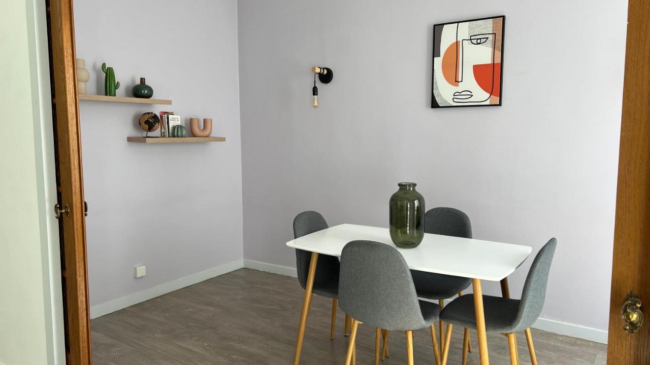 Appartement T4 70M2 - Meuble - Centre Ville - Proche Thermes Lons-le-Saunier Exterior photo