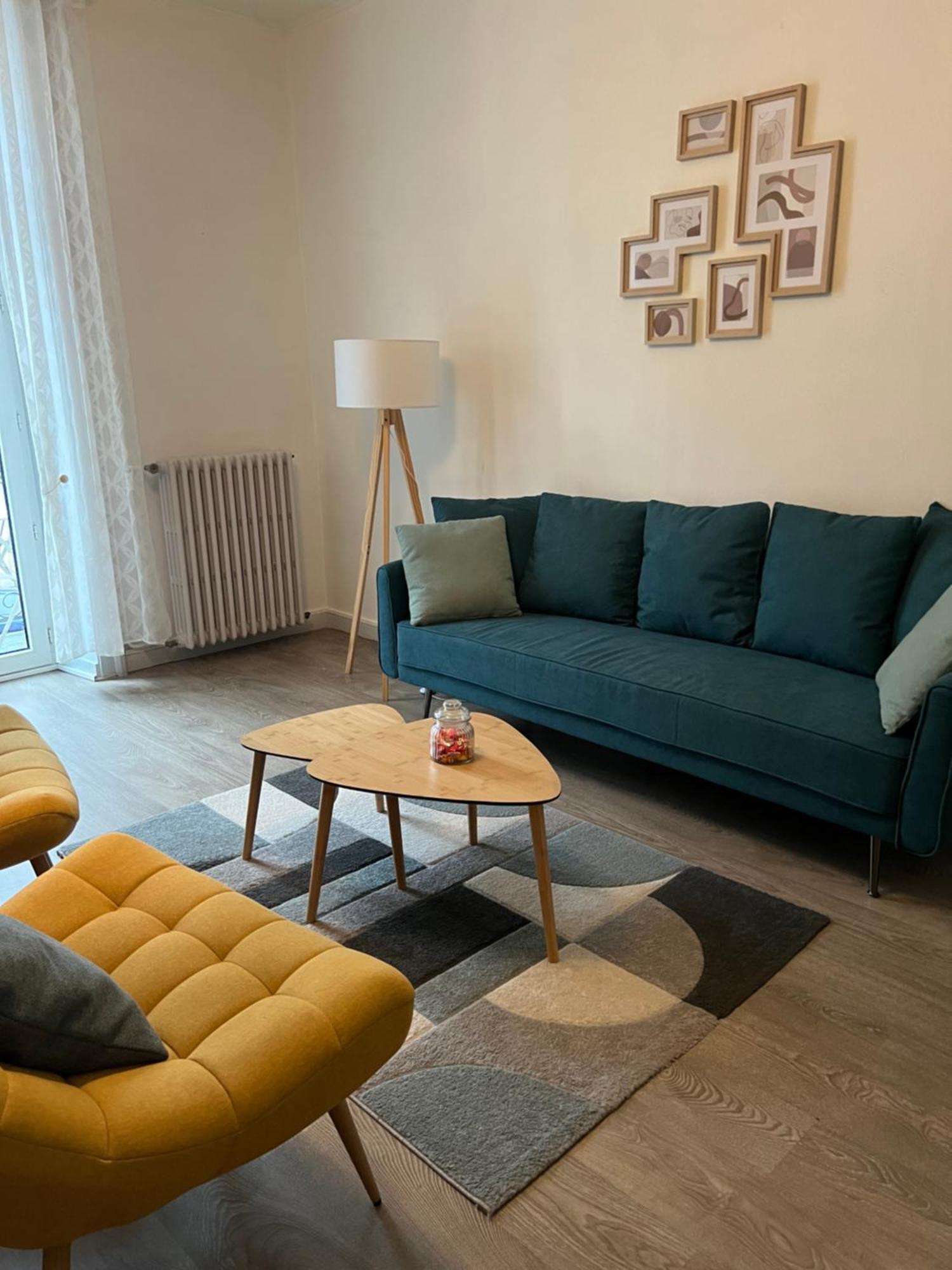 Appartement T4 70M2 - Meuble - Centre Ville - Proche Thermes Lons-le-Saunier Exterior photo